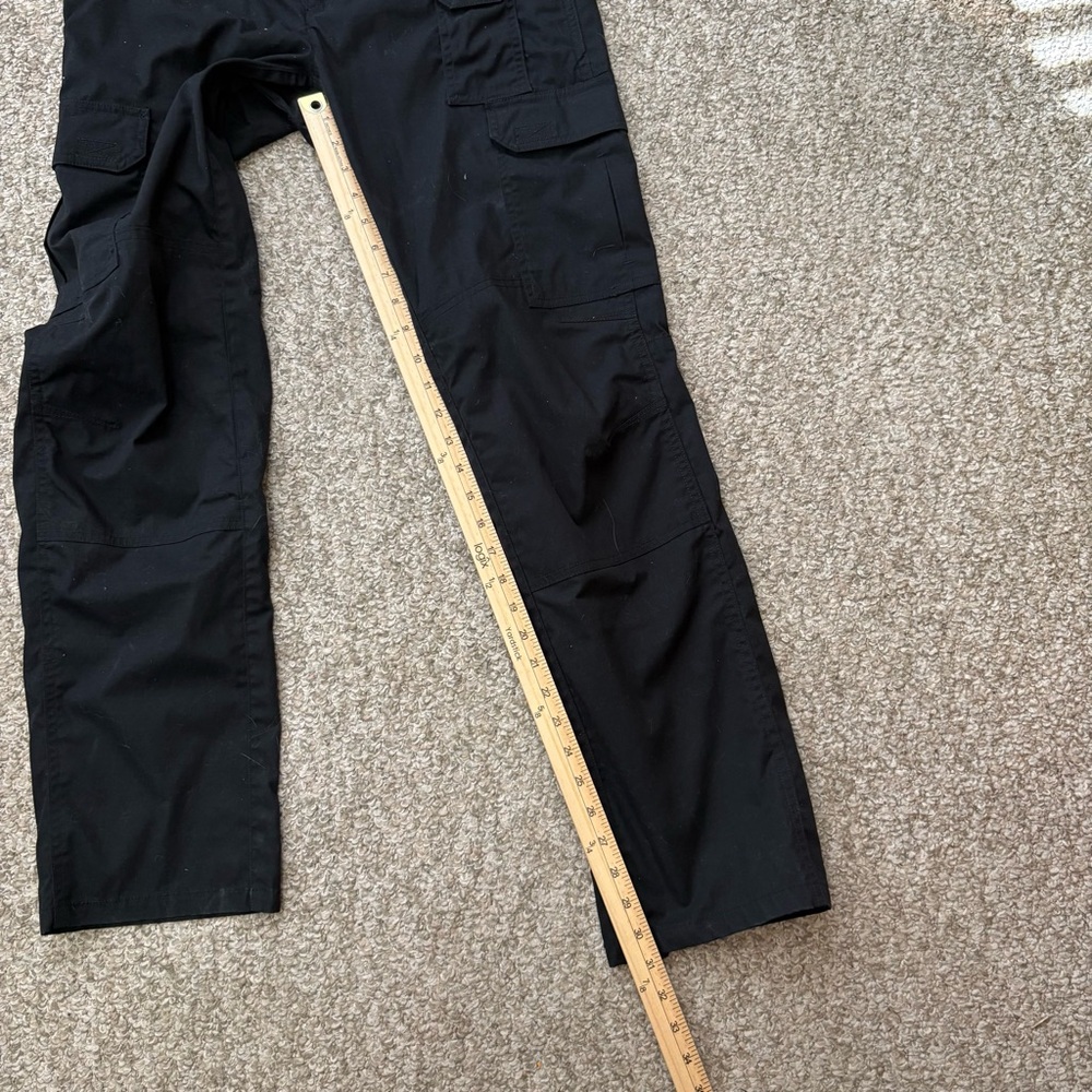 5.11 Tactical Pants Women 4 Black Cargo Straight Leg Workwear Pockets 31” Inseam - Picture 11 of 11